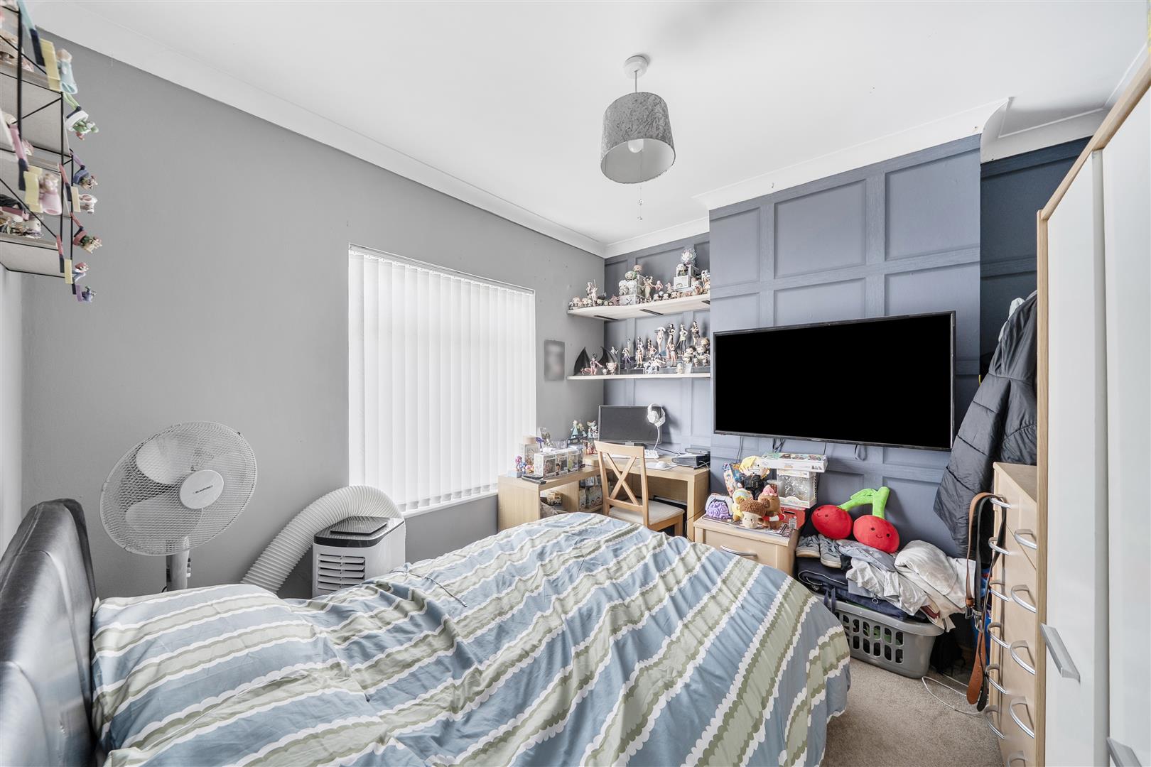 Kings Head Road, Gendros, Swansea, SA5 8DA